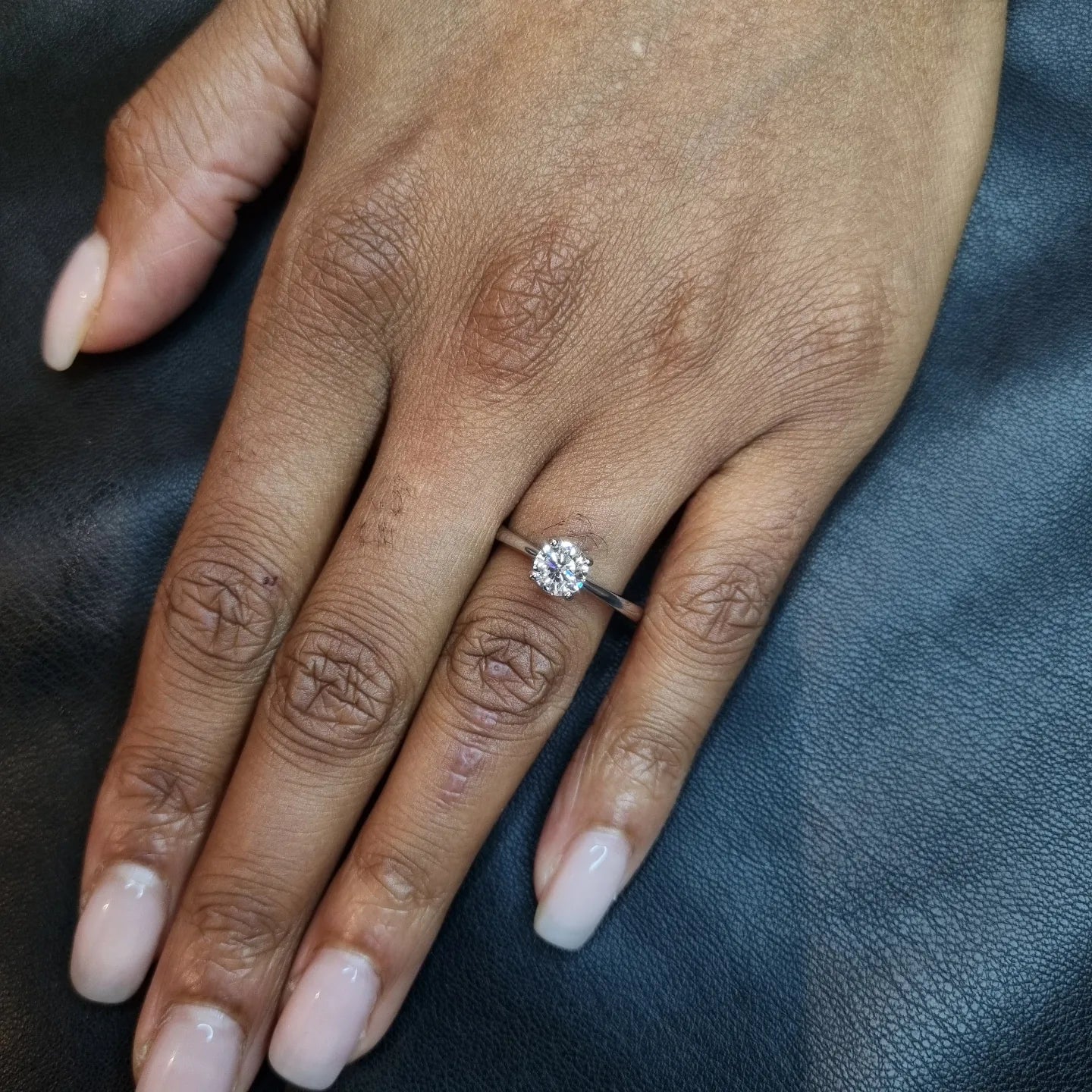 1.00ct Round Brilliant Cut Solitaire Diamond Ring in Platinum