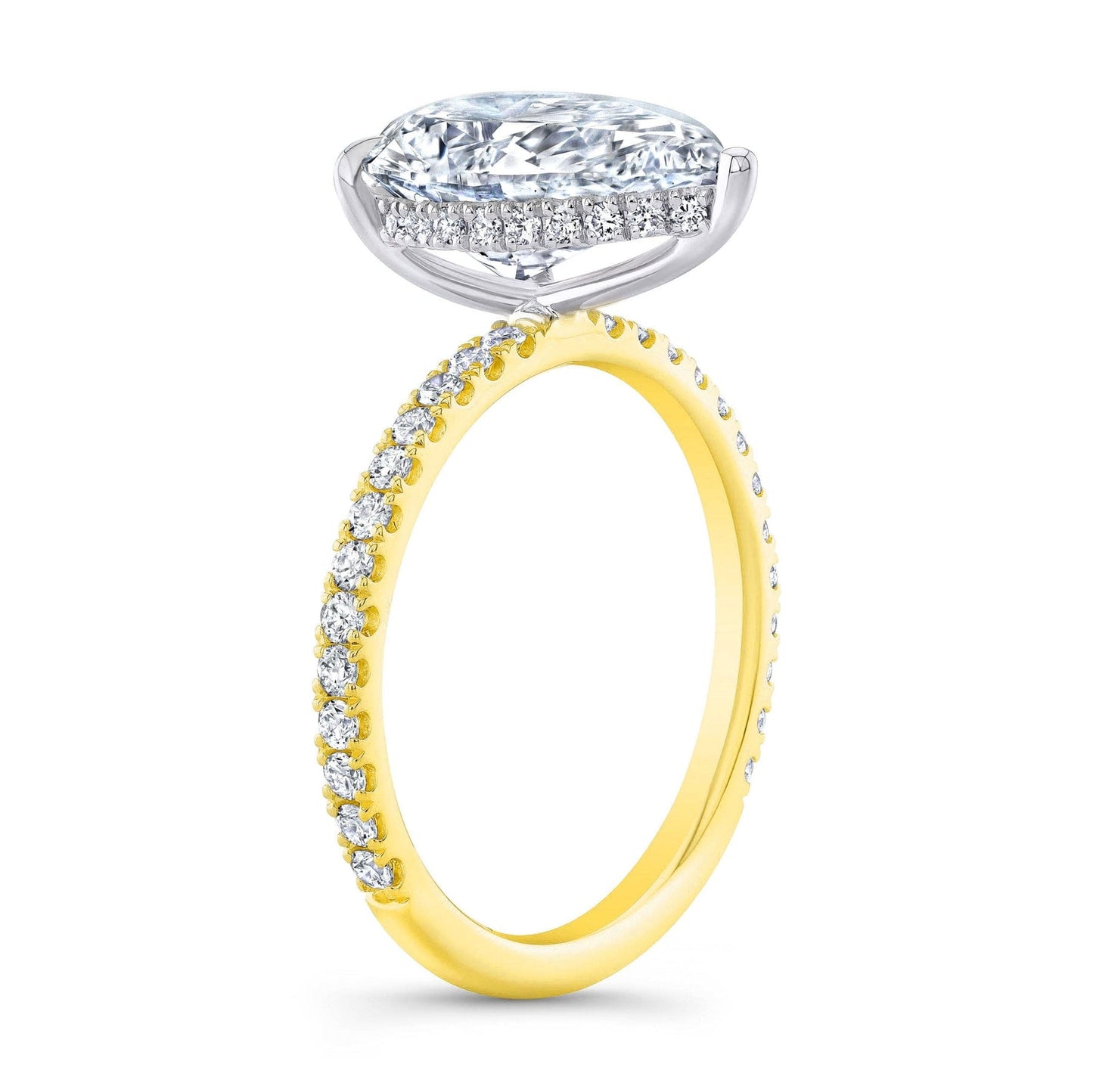 3.00ct D VS1 Pear-Cut Lab-Grown Diamond Bridal Set in 18kt Yellow Gold