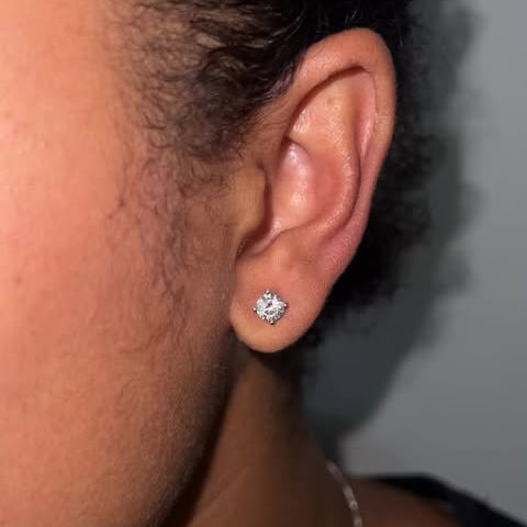 1.00ct Lab-Grown Diamond Stud Earrings in 9kt Gold